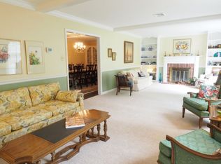 1326 Thomas Oaks Dr, Pottstown, PA 19465