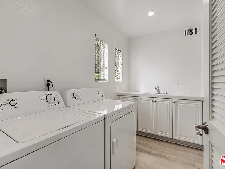 5744 Celedon Crk — Photo 13