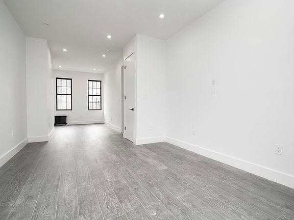 3rd image of 277 Humboldt St APT 2