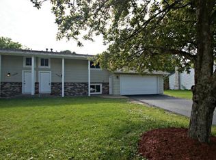 7315 Stewart Dr, Eden Prairie, MN 55346