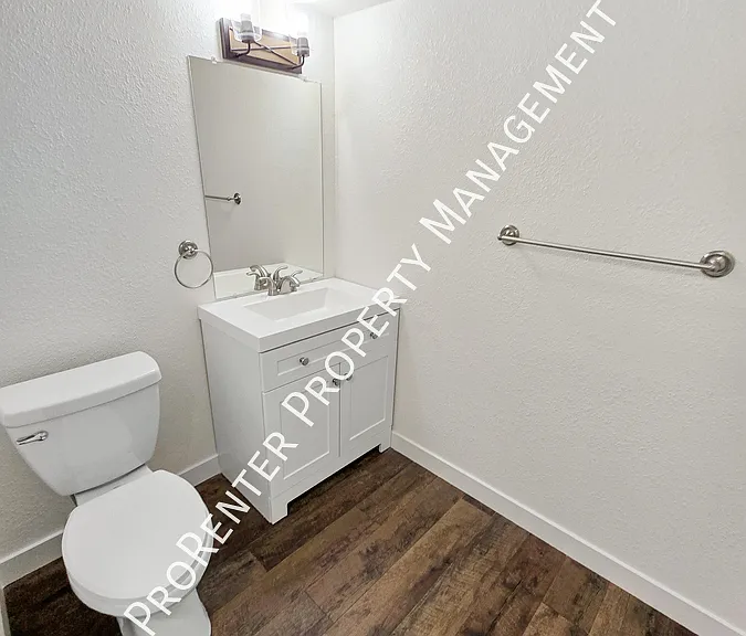 975 E Essex Court Way #3 — Photo 27