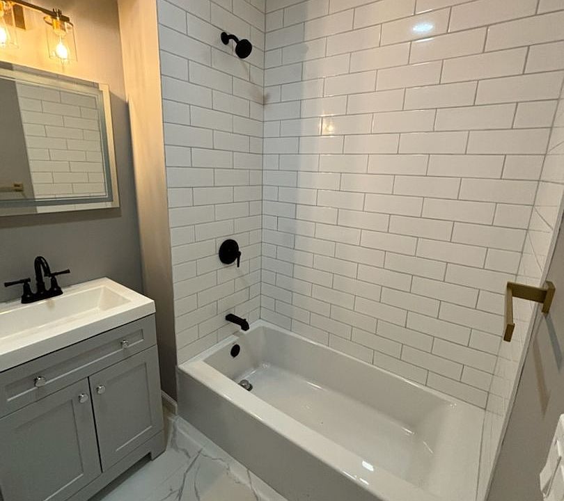 2nd image of 37 Center St #2A