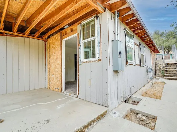 12055 Kagel Canyon Rd, Sylmar, CA 91342
