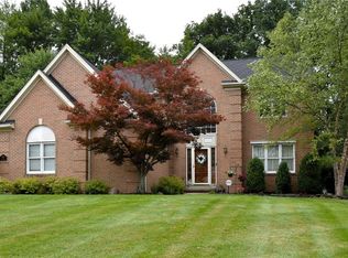 380 Walnut Ridge Trl, Aurora, OH 44202