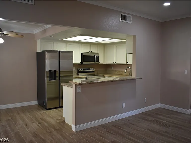 717 Nectarine Ct #0 — Photo 9