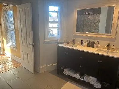 Otis Pl — Photo 10