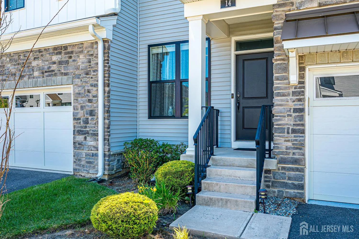 3 bed, 3.5 bath, $3,750 — Photo 3