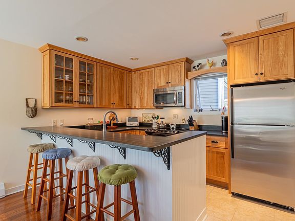 5th image of 202 Eagle Rise Road #16
