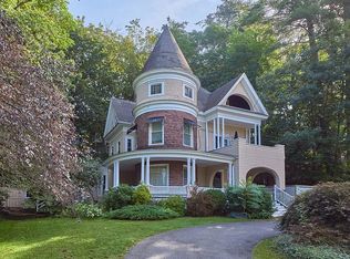 19 Highland Ave #2, Greenfield, MA 01301