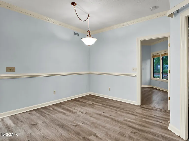 115 Longstreet Dr #101 — Photo 6