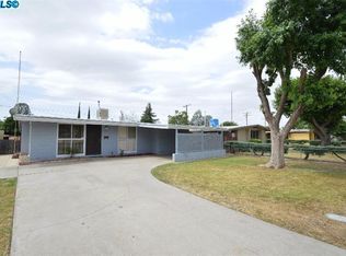 208 Sequoia Dr, Exeter, CA 93221