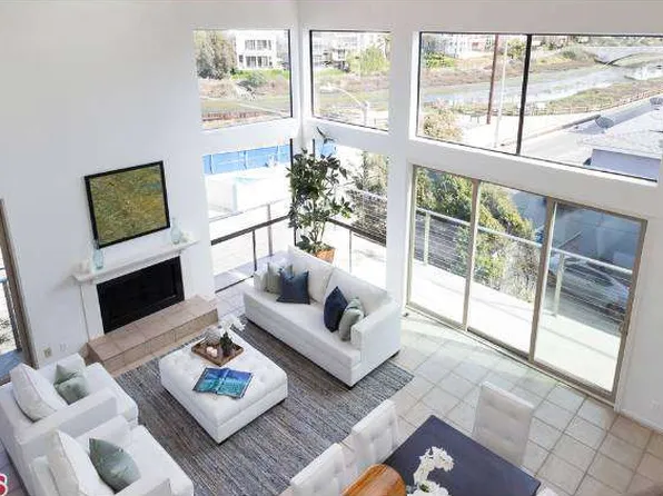 20 Ironsides St APT 3, Marina Del Rey, CA 90292