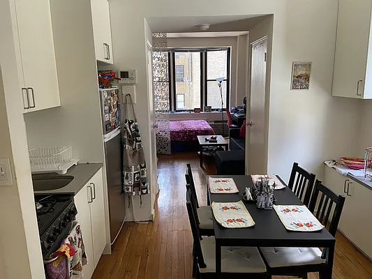 Rented by Douglas Elliman | media 4