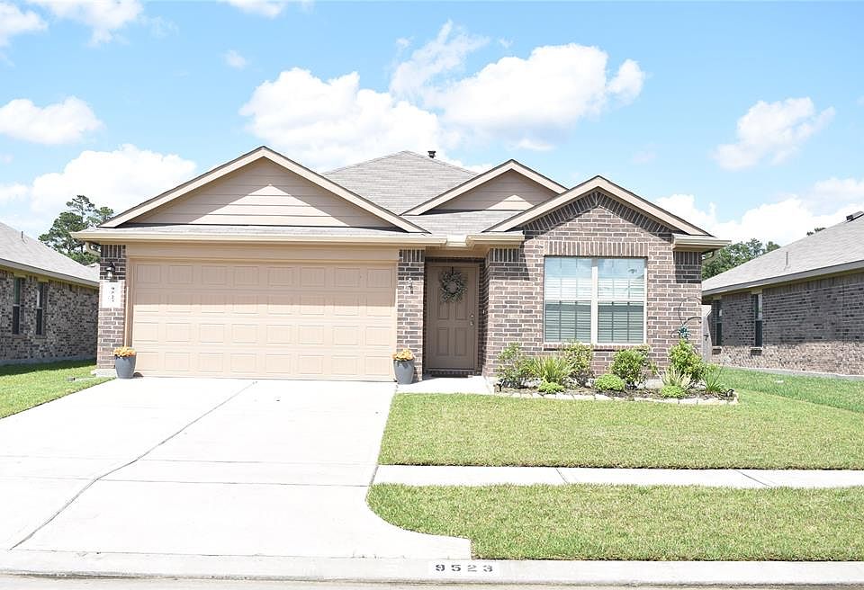 1st image of 9523 Paloma Creek Dr