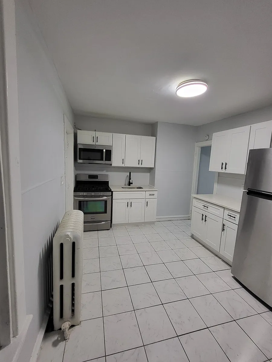 Building Photo - 116 Cherry St #B