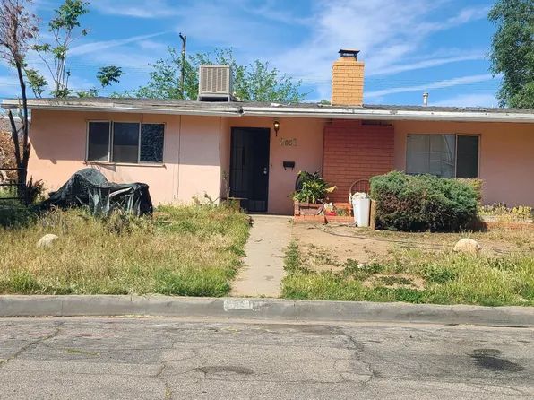 2051 Sweetbrier St, Palmdale, CA 93550