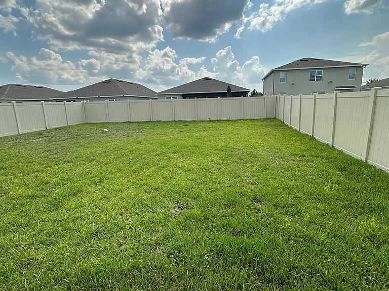 412 Chayne Pl — Photo 8