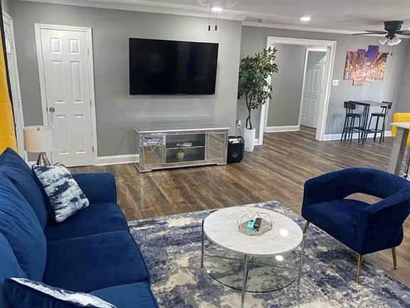2nd image of 4626 Sierra Madre Dr
