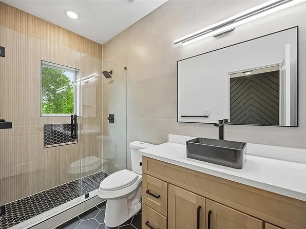 (undisclosed Address), Houston, TX 77028