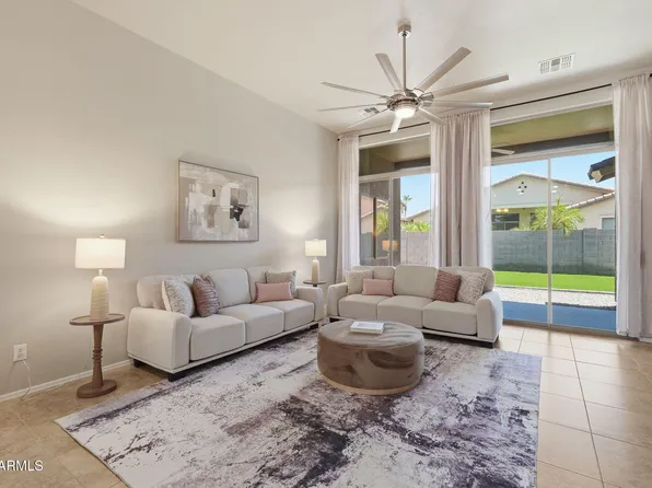 8787 W GARDENIA Avenue, Glendale, AZ 85305