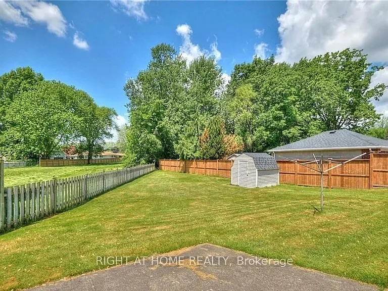 6357 Dorchester Rd — Photo 24