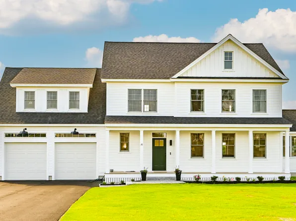 16 Zoe's Way, York, ME 03909