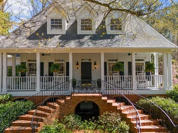 4635 High Point Rd, Sandy Springs, GA 30342