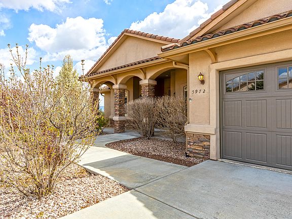 4th image of 5972 Symphony Dr
