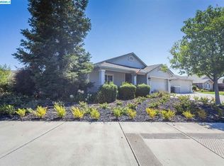 1233 Fetzer Ln, Oakley, CA 94561