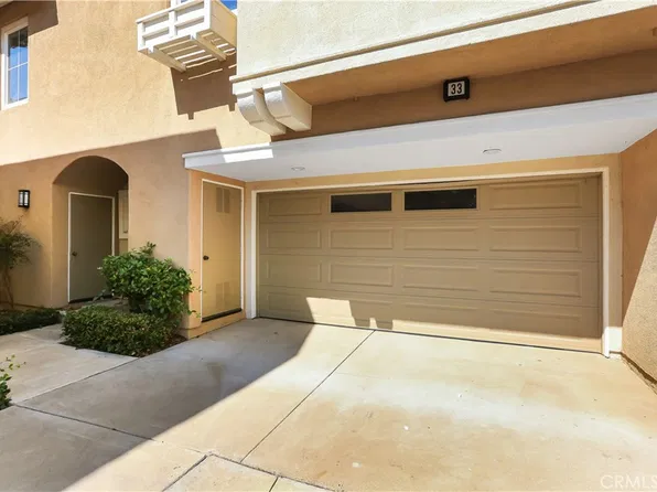 33 Visalia, Irvine, CA 92602