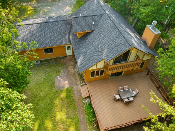 6413 Bear Springs Rd, Hubbard Lake, MI 49747