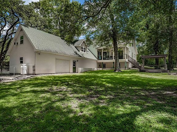 3rd image of 533 Bybee Rd