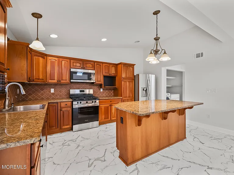 18 Fierro Ave — Photo 12