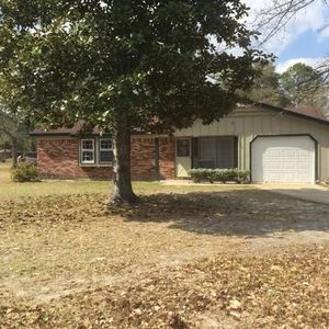 204 Berkley Dr, Jesup, GA, 31546