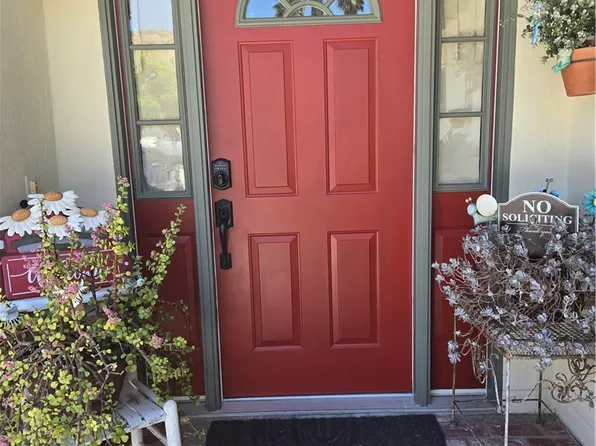 19802 Steinway St, Santa Clarita, CA 91351