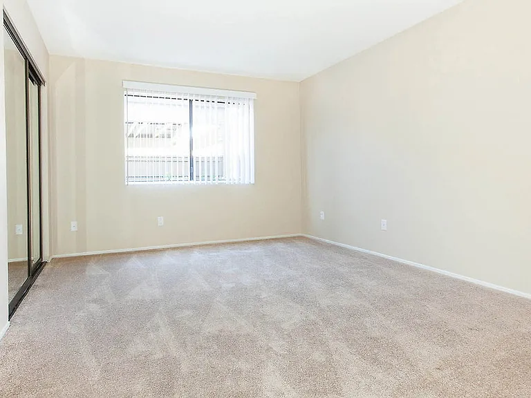Foothill - Twin Creeks Condos — Photo 12