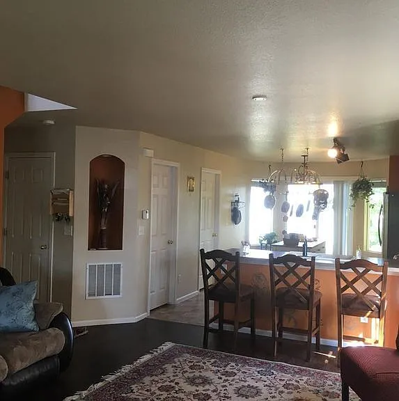 12962 Kearney Way — Photo 7