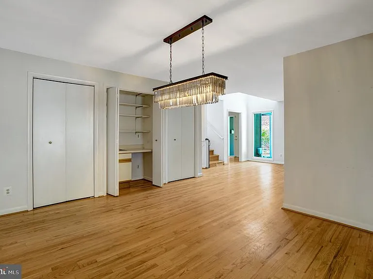 203 W Glendale Ave — Photo 9