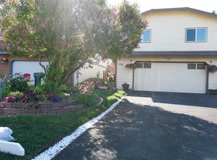 7712 Delridge Cir, Anchorage, AK 99507