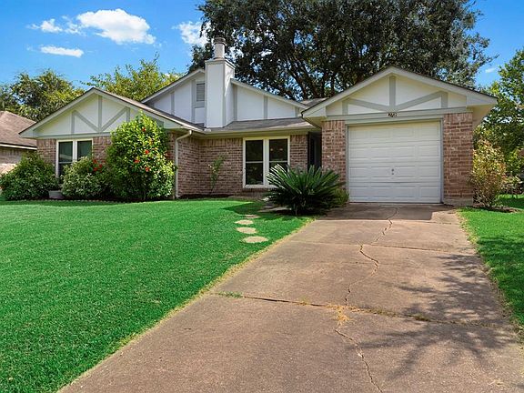 2nd image of 2708 Mockingbird Dr