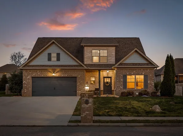 7482 Blazing Star Ct, Ooltewah, TN 37363