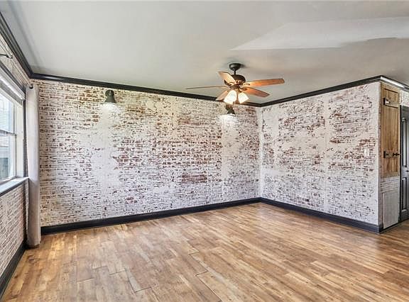3rd image of 2712 Pakenham Dr