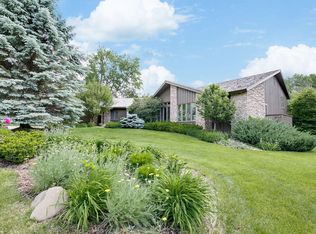 2069 Lower Saint Dennis Rd, Saint Paul, MN 55116