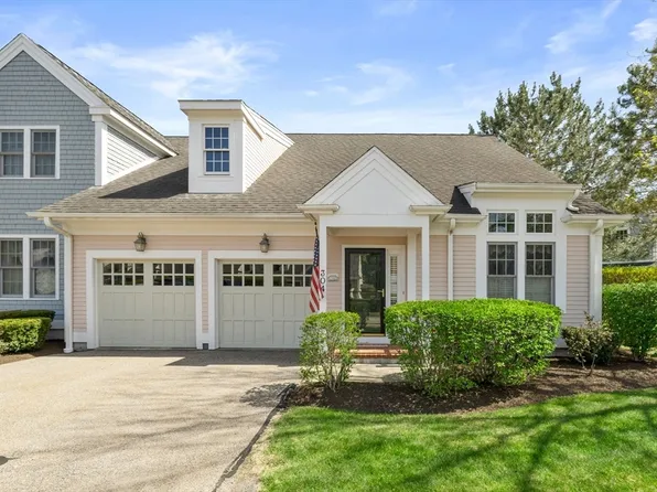 304 Godfrey Dr Unit 304, Norton, MA 02766