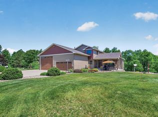22617 Washington Ct NE, East Bethel, MN 55011