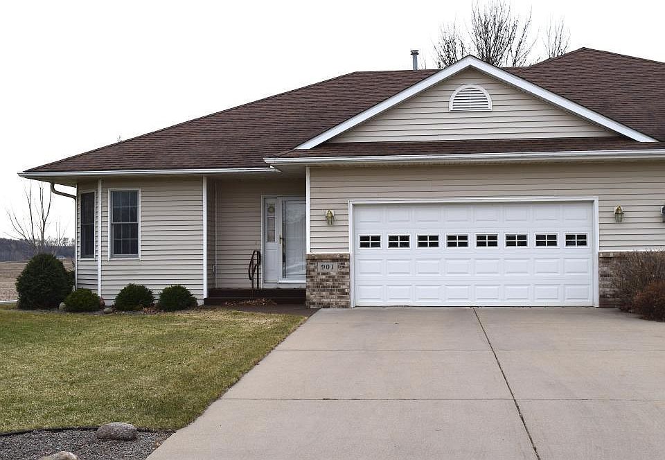 1st image of 901 Prairie Oak Dr