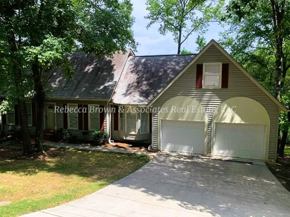 122 Garden Hill Dr, Calhoun, GA 30701