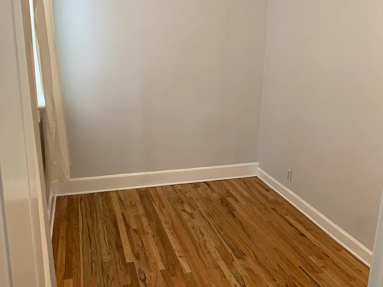 3145 N Seminary Ave #1F — Photo 13
