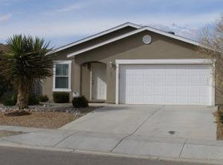 1877 Round Up Dr NE, Rio Rancho, NM 87144