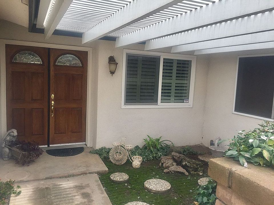 2nd image of 430 N Orangewood Ave